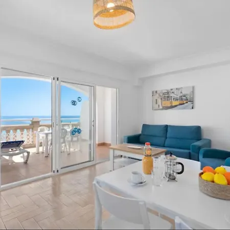 Frente A La Playa Con Vistas Perfectas Al Mar Lejlighed *