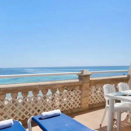 Apartamento Frente A La Playa Con Vistas Perfectas Al Mar *